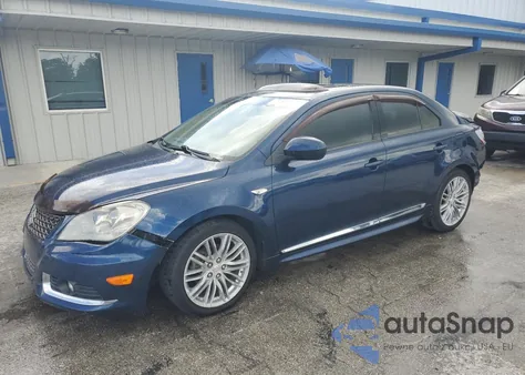 2011 Suzuki Kizashi Sport Sls z USA, uszkodzony, nr VIN JS2RF9A84B6110067